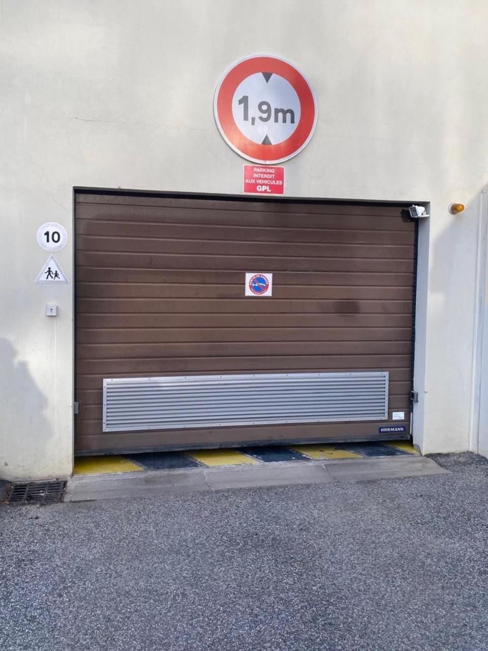 Charmant T3 Avec Vue Montagne Et Parking Privatif Font Romeu Exterior foto